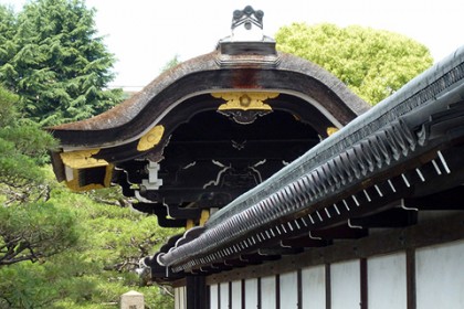 西本願寺（中雀門[平唐門]の唐破風）