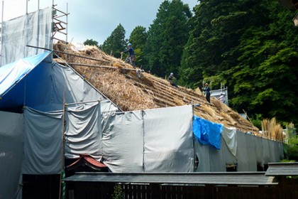 7月、工事中の現場全景